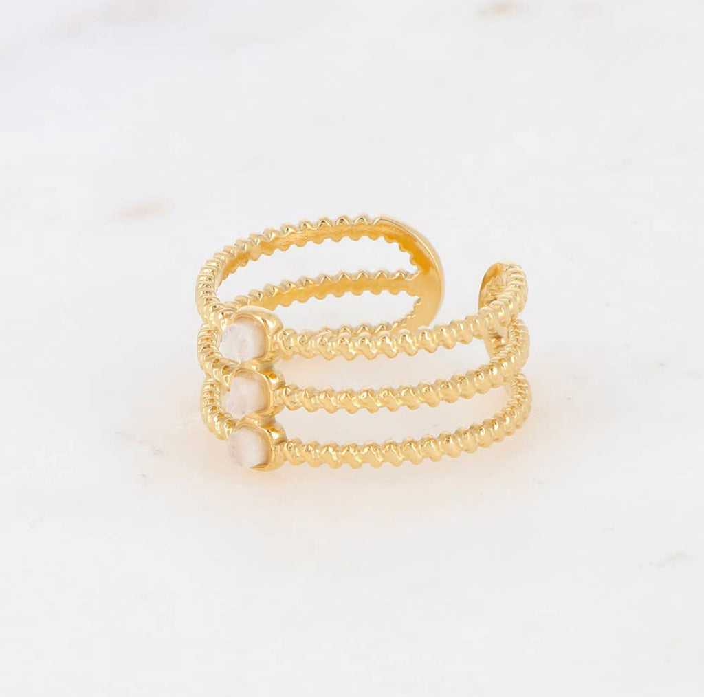 Nacréa, bague dorée multirang aux détails nacrés – OZ’anges