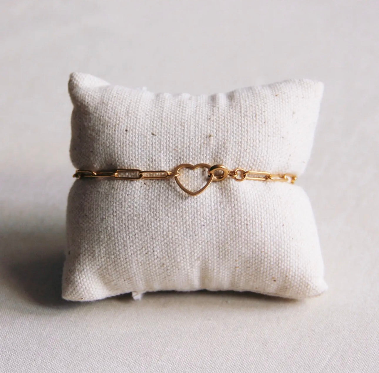 Mebaliah, bracelet doré à maillons et cœur, vue alternative – OZ’anges